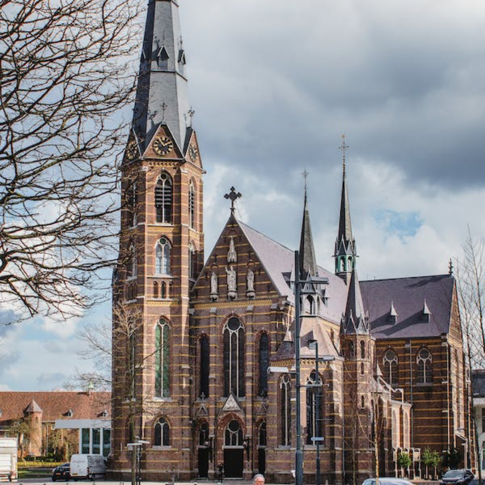 Afbeelding van een kerk in de stad van Eindhoven